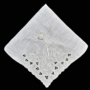 Vintage Wedding Brides Hankie Linen Madeira Whitework Embroidery Cottagecore - Picture 1 of 6