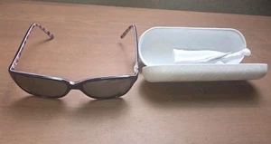 Gafas de sol Oakley Finesse a rayas con estuche para mujer - Imagen 1 de 8