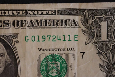 [APRIL 11, 1972] $1 ONE DOLLAR   BIRTHDAY/ANNIVERSARY NOTE.  SN # G 01972411 E - Image 1 of 3