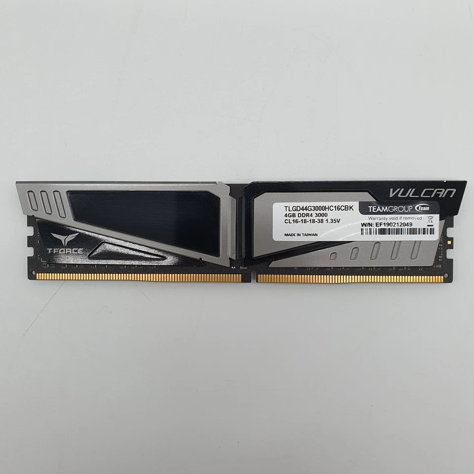 TeamGroup T-Force Vulcan TLZGD48G3000HC16CBK 4GB DDR4-3000 PC4-24000 DIMM Memory - Image 1 of 2