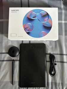 Wacom Intuos Pro Small Graphic Tablet - Black (PTH460K0B) - Afbeelding 1 van 1