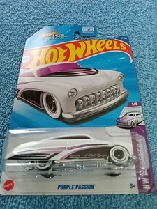 Hot Wheels Purple Passion White #5 5/250 - 2025 HW Designed A25 - Picture 1 of 7