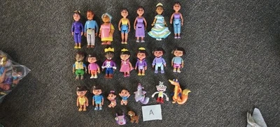 Dora The Explorer Dollhouse FAMILY Figs LOT 22 Dora MAMI Papi DIEGO  (A) - Image 1 of 3