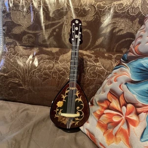 Vintage drehbare Mandoline Spieluhr handbemalt - spielt Sorrent - Bild 1 von 7