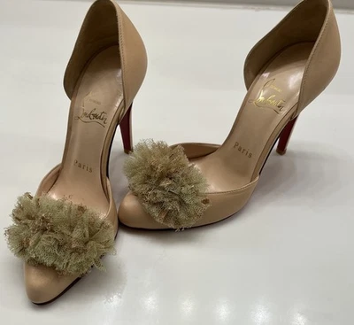 Christian Louboutin Salto de Couro Rosa em Pó com Tule Macio Rosa Nude/Em Pó - Imagem 1 de 4