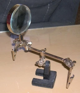 Desktop HELPING HAND Magnifier w/ Alligator Clips for Crafts, Soldering - Picture 1 of 1