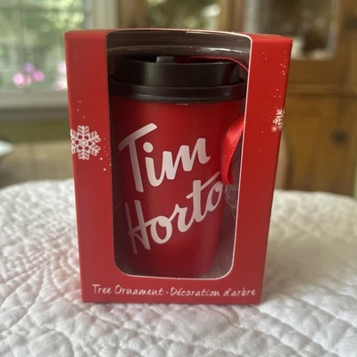 NUEVO Tim Hortons 2019 adorno de Navidad rojo comida para llevar taza de café plástico NUEVO Foto 1 de 3