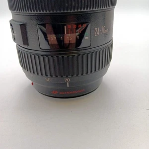 Defekte Canon 24-70mm f/2.8L schwarz EF Mount Blende - Bild 1 von 5