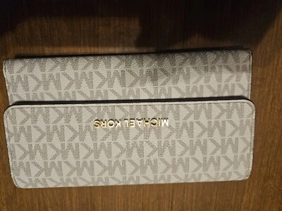 Muñequera billetera larga Michael Kors Foto 1 de 2