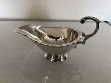 SILVER PLATED HEAVY AND QUALITY GRAVY BOAT ON AN OVAL FOOT (GB-KK6)