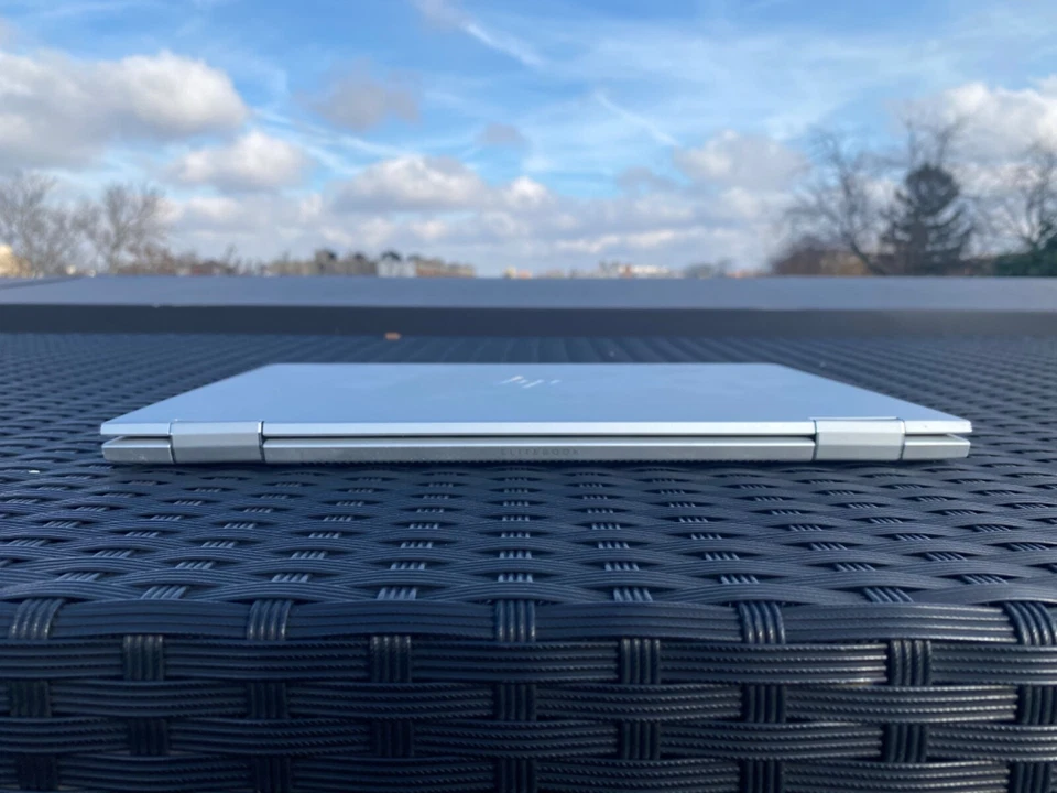 laptop i7 8th generation 16gb - Image 1 of 4