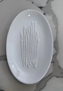2002 Crate & Barrel Asparagus Serving Dish 12"Oven Micro Safe White Oval - Picture 1 of 11