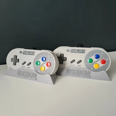 Super Nintendo Entertainment System SNES Controller Display Stand Holder - Grey - Image 1 of 4
