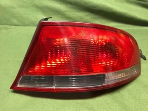 2001 02 03 04 05 06 CHRYSLER SEBRING LX 4DR TAIL LIGHT PASSENGER SIDE RIGHT REAR - Picture 1 of 7