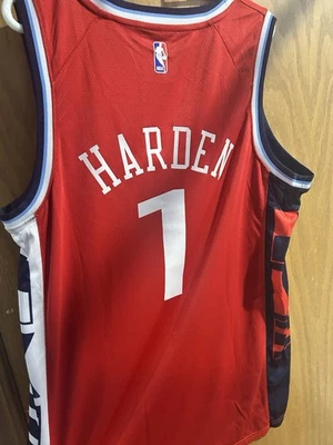 JERSEY DE LOS ANGELES CLIPPERS JAMES HARDEN SWINGMAN EDICIÓN CITY PARA HOMBRE 2XL NUEVO CON ETIQUETAS Foto 1 de 2