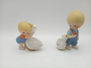 2 Vintage Country Cousins by Enesco Scooter With Ducks No Box - Picture 1 of 7