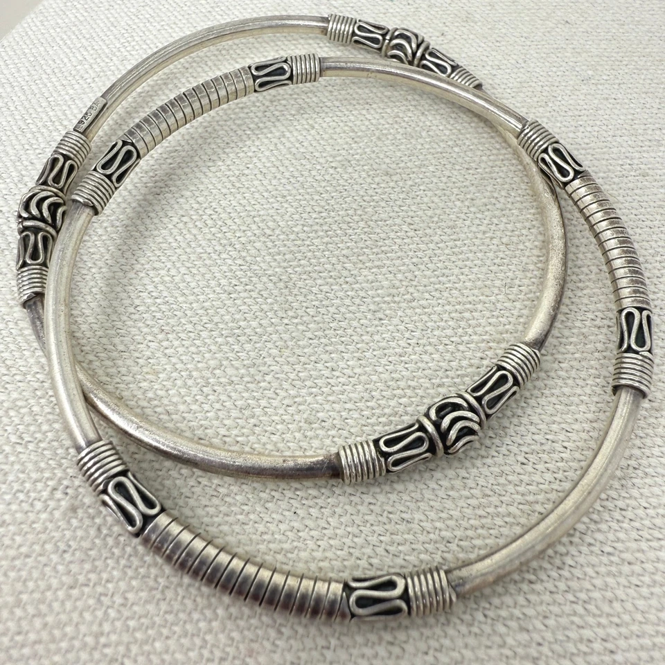 Juego de 2 pulseras vintage de plata de ley Bali Ba Suarti Foto 1 de 4
