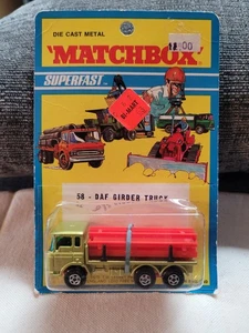 Vintage Matchbox - #58 Daf Girder Truck 12 Girders Color Green 1971 Carded! - Picture 1 of 9