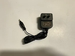 Adattatore LEI originale OEM modello: MU03-F053060-A1,5,3VDC, 0,6A - Foto 1 di 7