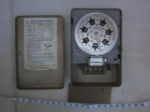 Tork W222L 208-277V Coil Time Switch Timer, missing on-off set, Used - Picture 1 of 2