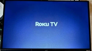 JVC LT-32CR230 ROKU TV 32" SMART HDR10 HD LED TV FREEVIEW (MINOR SCRATCH) - Picture 1 of 3