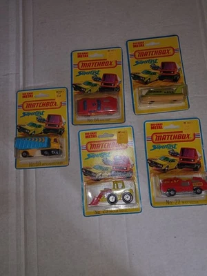 5 Vintage Lesney Matchbox #2 Rescue Hovercraft, 22, 29, 64 Fire Chief, 50 Articu - Image 1 of 4