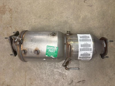 Nuevo convertidor catalítico Mopar 68259653AD Foto 1 de 4