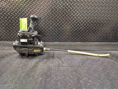 09-16 Audi A4 Floor Shifter Automatic AWD Transmission Shifter hole in hose - Image 1 of 4