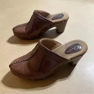 Clarks Artisan Brown Leather Clogs with Wooden Heel Size 5.5M - Picture 1 of 8