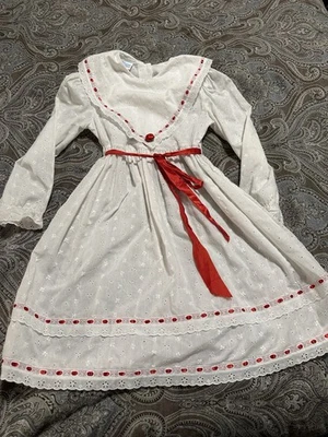 Bonnie Jan vintage white eyelet lace dress with a red ribbon trim Size 8 - Image 1 of 4