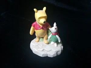 Lenox Disney Winnie the Pooh Thimble Pooh And Piglet Holding Hands - Picture 1 of 6