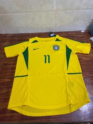Brazil 2002 World Cup Home Jersey Ronaldinho #11 - Image 1 of 2