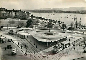 Postal RPPC Zurich Bellevue Plaza tranvías arquitectura coches personas - Imagen 1 de 2