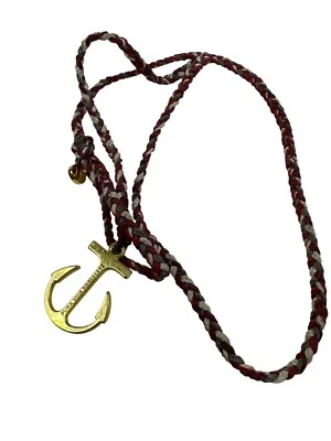 Браслет веревочный плетеный Pura Vida Gold Anchor красный и серый с металлической подвеской - Изображение 1 из 4
