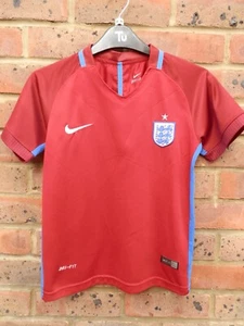 England 2016/2017 Size 30"-32" Large Boys Nike Red Away Football Shirt Original - Picture 1 of 8