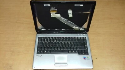 Fujitsu Amilo M6453G Intel Pentium M HDD 500GB 1GB RAM PARA REPUESTOS Foto 1 de 4