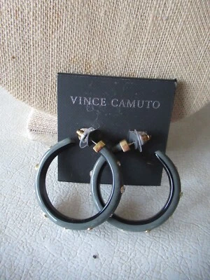 Pendientes tipo argolla de resina tono oro verde Vince Camuto nuevos con etiquetas/piedras transparentes/respaldos postales Foto 1 de 4