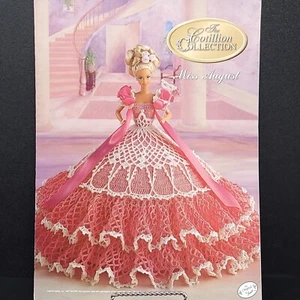 Modello abito all'uncinetto Annies Attic Miss August Cotillion collezione filo vintage - Foto 1 di 2
