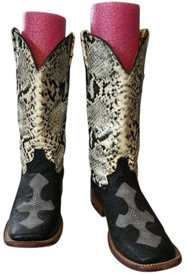 Botas Ferrini para mujer talla 7,5B cruz raya serpiente charol en relieve vaquera Foto 1 de 4