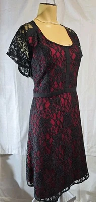 Torrid  Women's Black Red Lace Midi Dress Sz 18 Short Sleeve Stretchy Zip  - Image 1 of 4