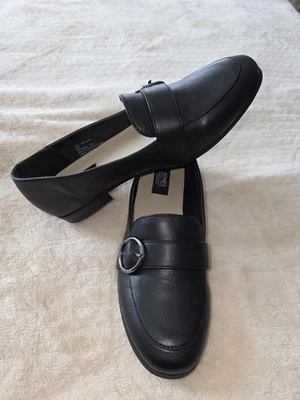 Women's Jones New York loafers black size 6m - Image 1 of 4