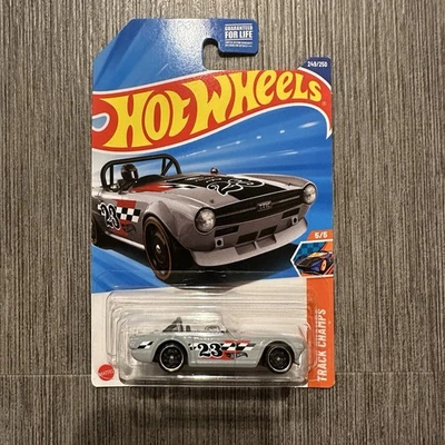 Hot Wheels Triumph TR6 2025 Treasure Hunt #249/250 Track Champs #5/5 Foto 1 de 3