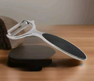 Stainless Steel Blade Kitchen Peeler.Perfect for Fruits,Potatoes and Vegetables - Picture 1 of 7
