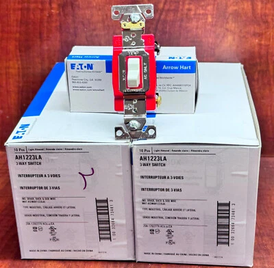 Interruptor de pared de palanca de 3 vías grado industrial Eaton Light Almond 20A AH1223LA 20A Foto 1 de 4