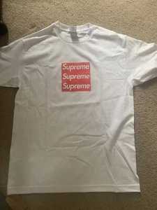 ASSPIZZA (2021) 730 Supreme Triple Red Box Logo White T-Shirt Tee Medium - Picture 1 of 4