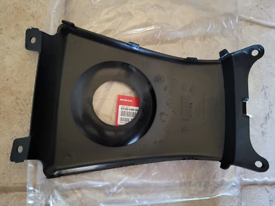 HONDA TRX250 RECON 250 FRONT FENDER BLACK GAS TANK COVER 06-25, 83700-HM8-B00ZA - Image 1 of 3
