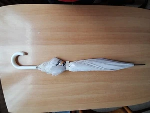 älterer Regenschirm, Esprit, weiß, Nr. 2 - Bild 1 von 4