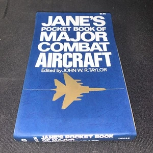 Jane's 1974 Pocket Book of MAJOR COMBAT AIRCRAFT 1st Ed. Military Airplanes - Imagen 1 de 6
