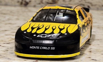 2006 #24 Jeff Gordon Dupont Monte Carlo SS Pista Testada 1:24 Diecast Action ARC - Imagem 1 de 4