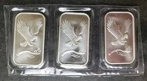 Tres barras SilverTowne Silver Eagle de 1 oz en plástico - Imagen 1 de 2
